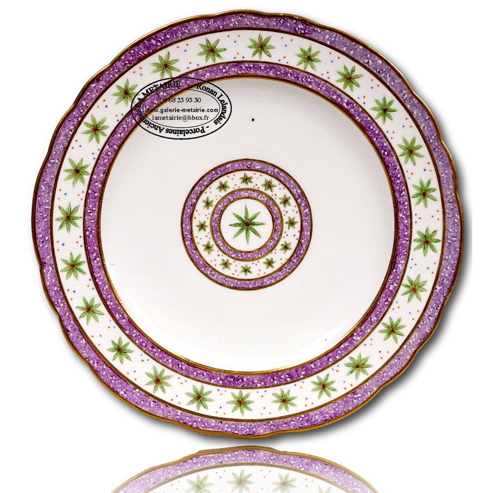 SEVRES - ASSIETTE "Service ZONES PORPHYRES ROSETTE ÉTRUSQUES"  - Ep. FIN XVIIIe