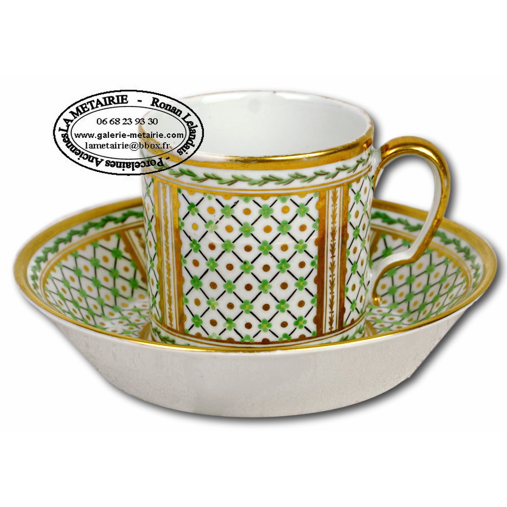 CHOISY LE ROI - TASSE "Litron" et sa SOUCOUPE - Ep. XVIIIe