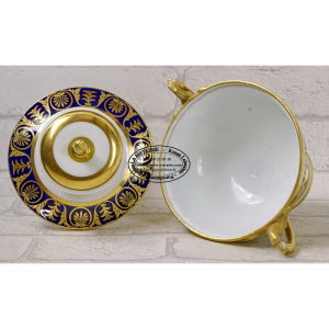 Ecuelle_a_bouillon_bandeau_bleu-Paris-6