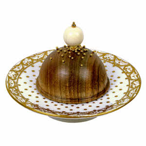BOITE en porcelaine de SÈVRES couvercle d'Isabelle FUSTINONI