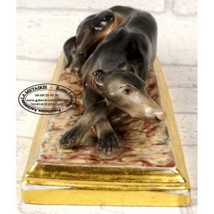 LIMOGES_ou_PARIS_CHIEN-LEVRIER_COUCHE-en_PORCELAINE-6