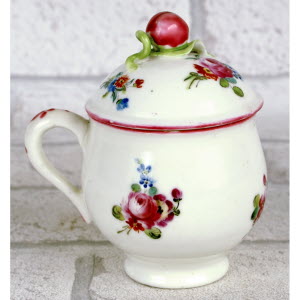 MENNECY-POT_a_CREME-3