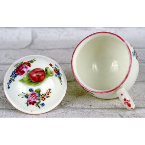 MENNECY-POT_a_CREME-5