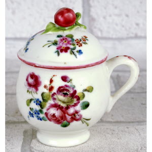 MENNECY-POT_a_CREME-7