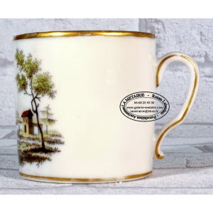 NAST-TASSE_et_sa_SOUCOUPE_PAYSAGE-3