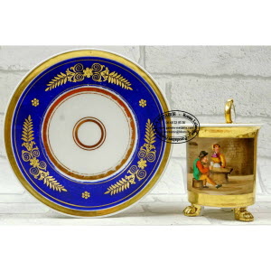 PARIS-TASSE_TRIPODE_et_sa_SOUCOUPE-_07