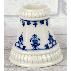 Paire_de_PETITS_BOUGEOIRS-Porcelaine_de_Didier_GARDILLOU-2012