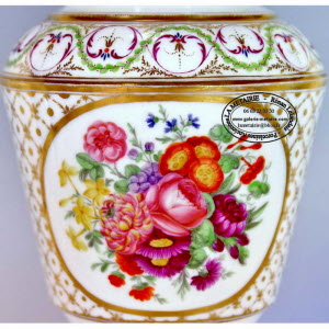Paris_Grand_Vase_4
