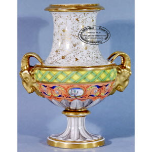 Porcelaine_de_PARIS-PAIRE_de_VASES-10_1