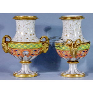 Porcelaine_de_PARIS-PAIRE_de_VASES-2