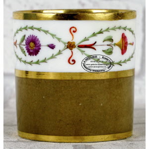 Porcelaine_de_SEVRES-Tasse-5