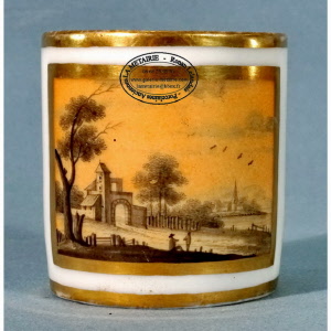 valognes - tasse et sa soucoupe 1_clipped_rev_5